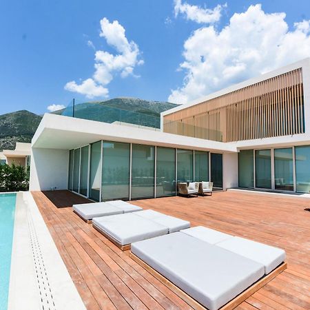 Green Coast Otel Palasë Dış mekan fotoğraf