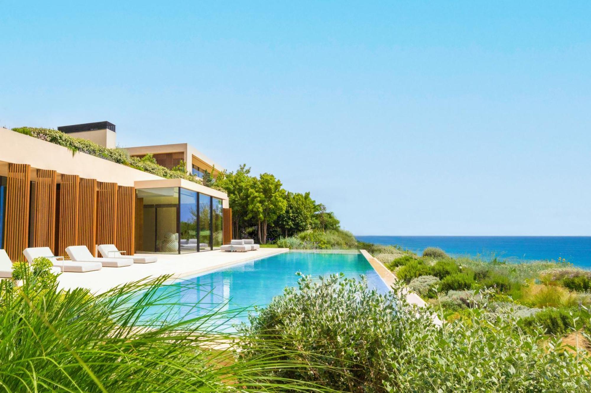 Green Coast Otel Palasë Dış mekan fotoğraf