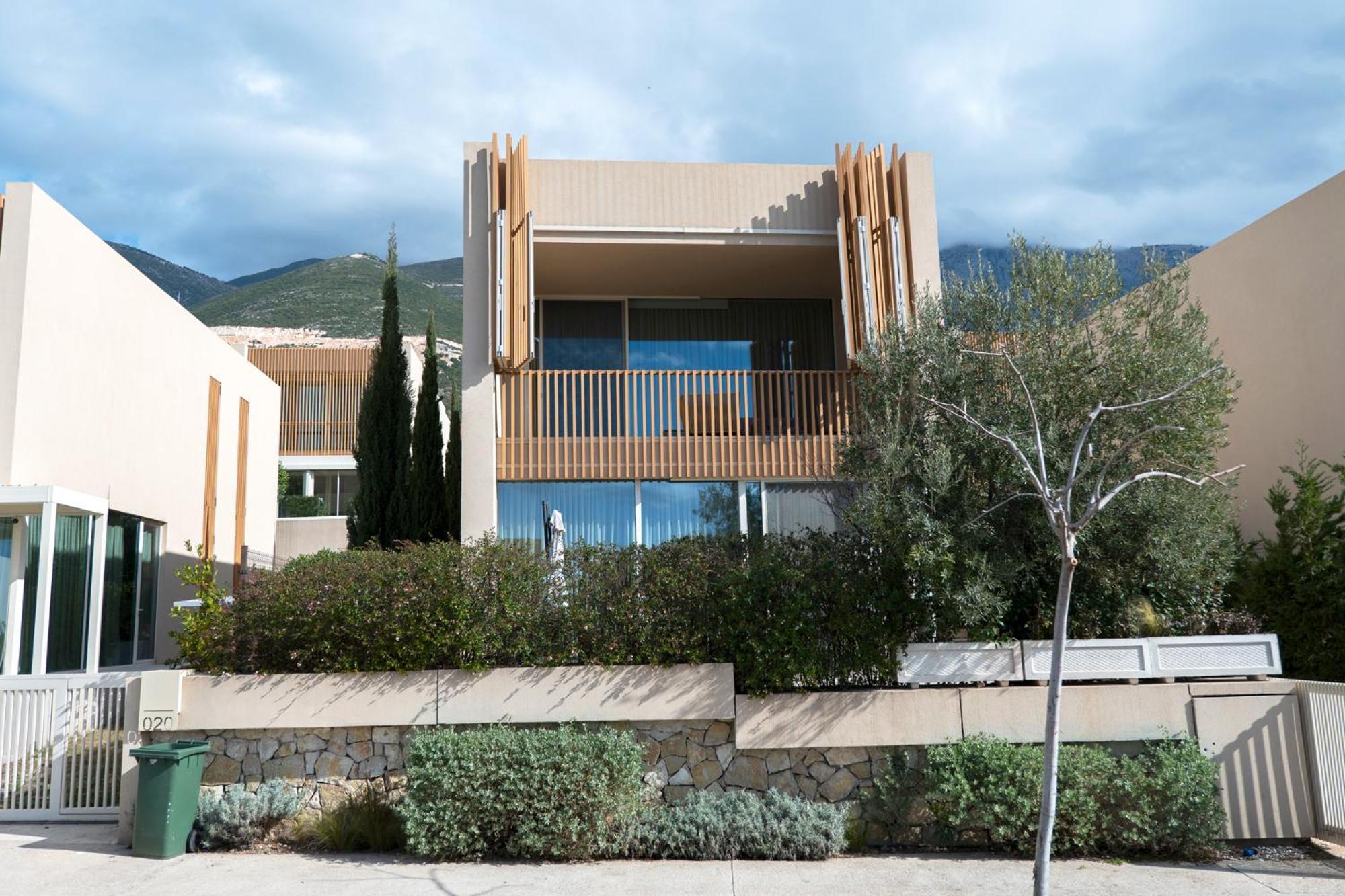 Green Coast Otel Palasë Dış mekan fotoğraf