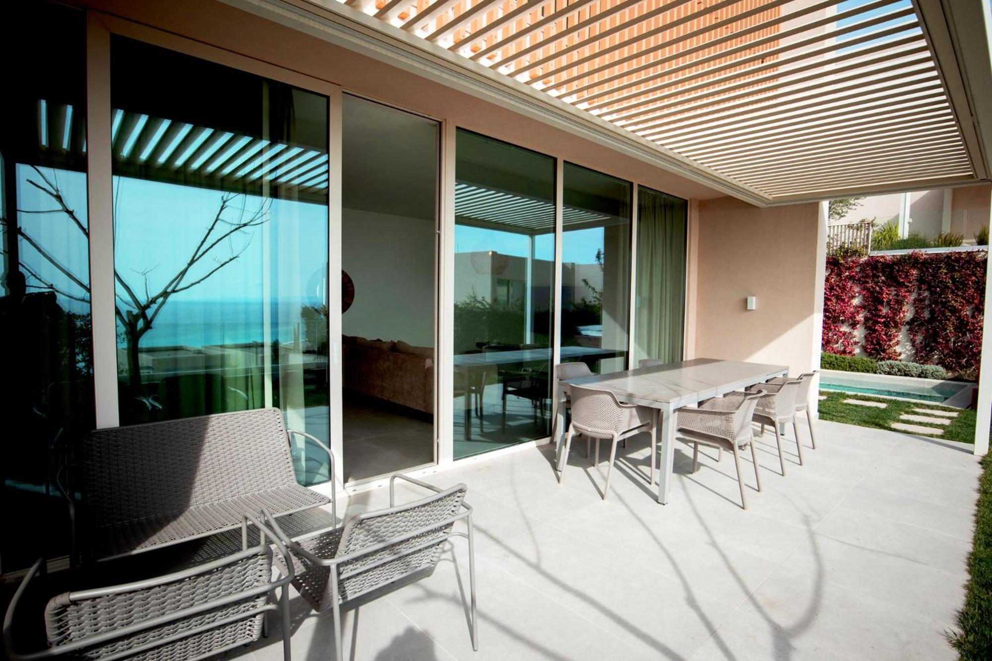 Green Coast Otel Palasë Dış mekan fotoğraf