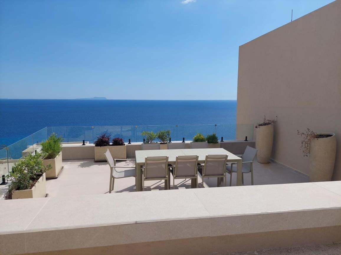 Green Coast Otel Palasë Dış mekan fotoğraf